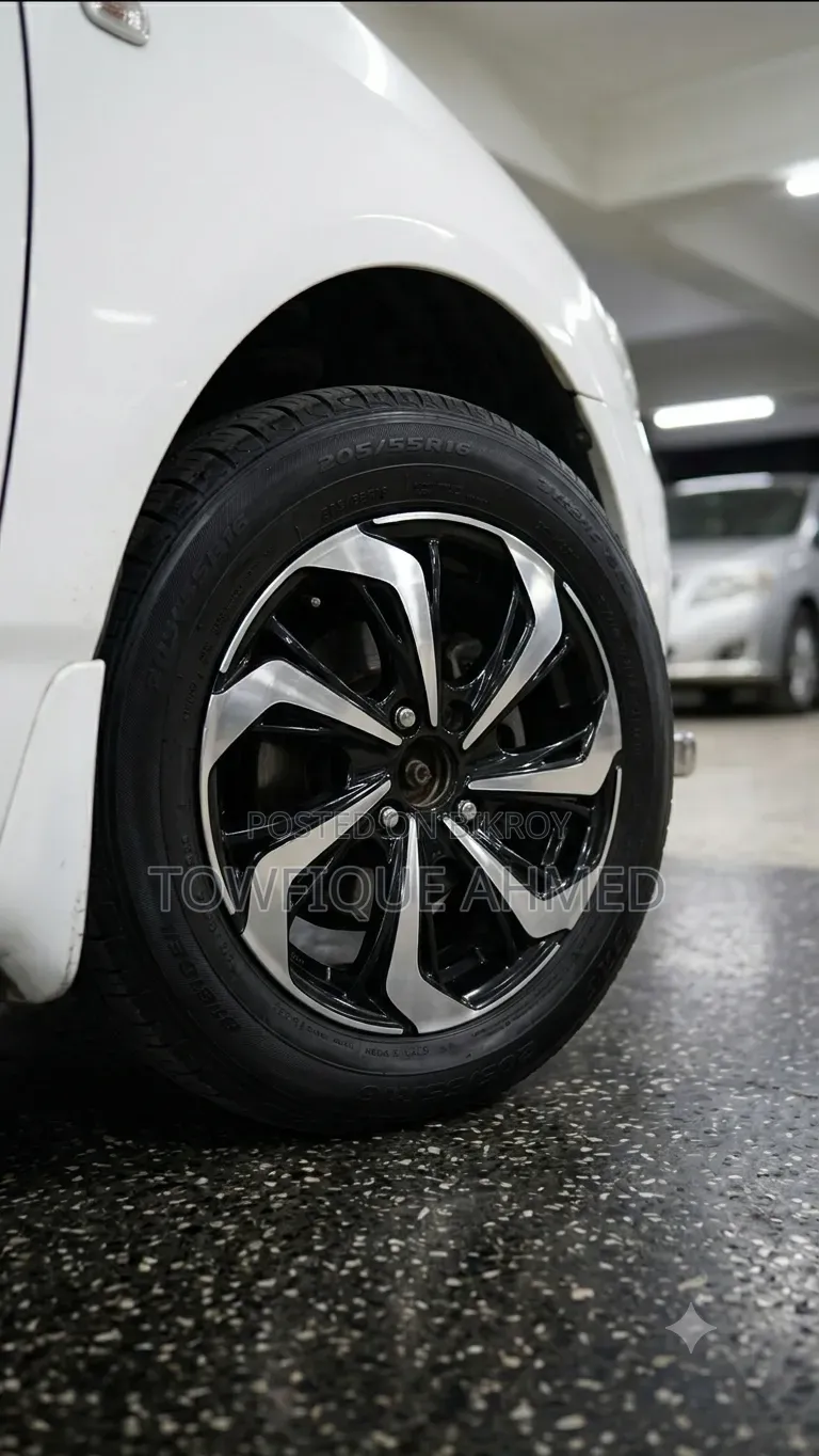 Toyota Corolla Sedan Automatic 2004 White