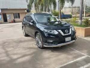 Nissan X-Trail 2.0 Hybrid FWD 2018 Black