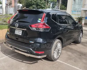 Nissan X-Trail 2.0 Hybrid Four-Wheel Drive 2018 Black