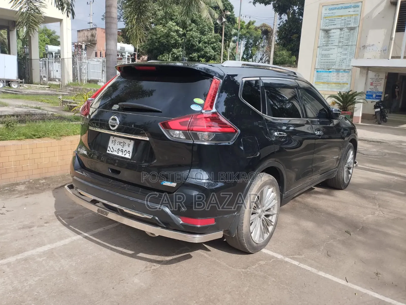 Nissan X-Trail 2.0 Hybrid Four-Wheel Drive 2018 Black