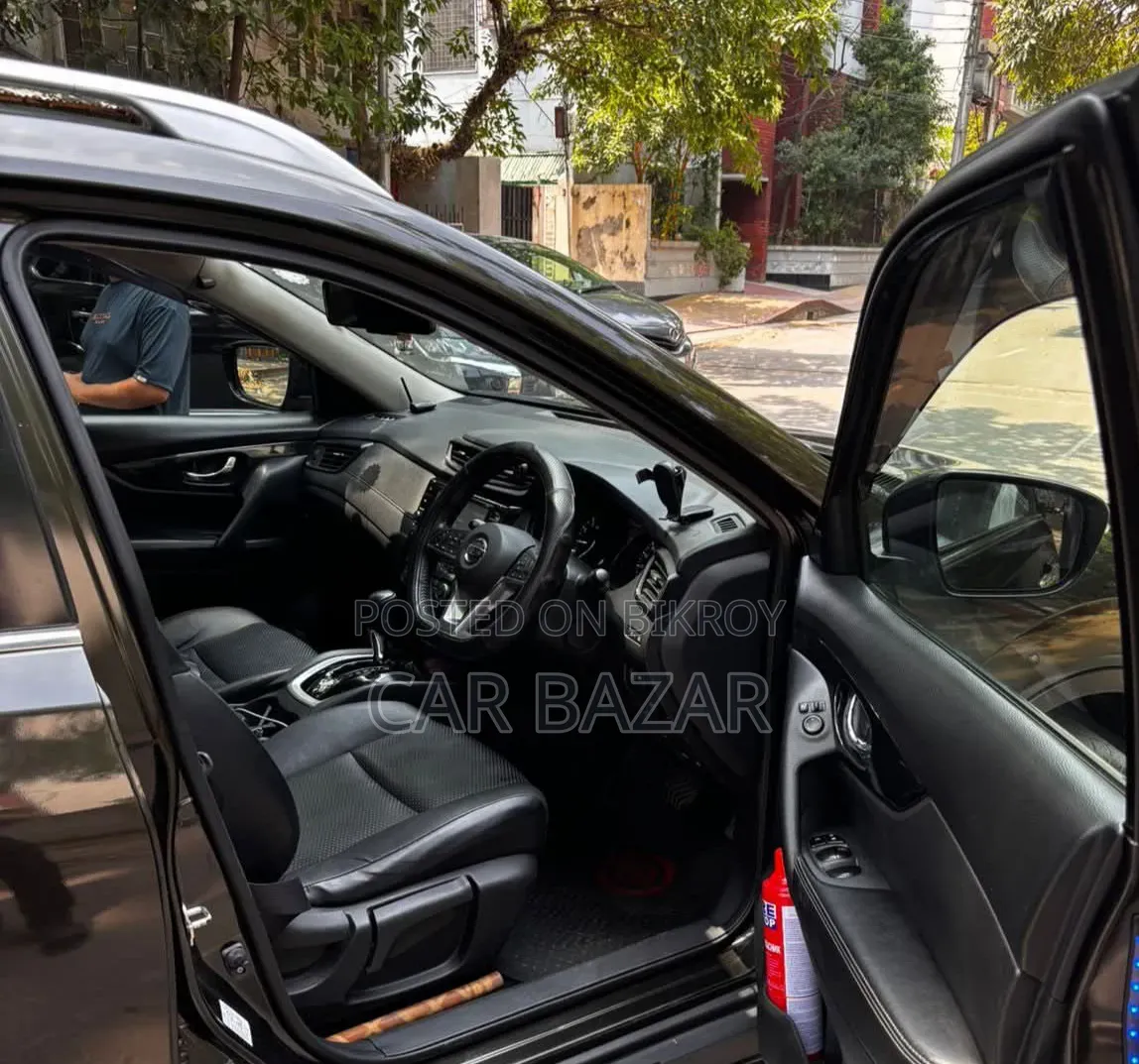 Nissan X-Trail 2.0 Hybrid Four-Wheel Drive 2018 Black