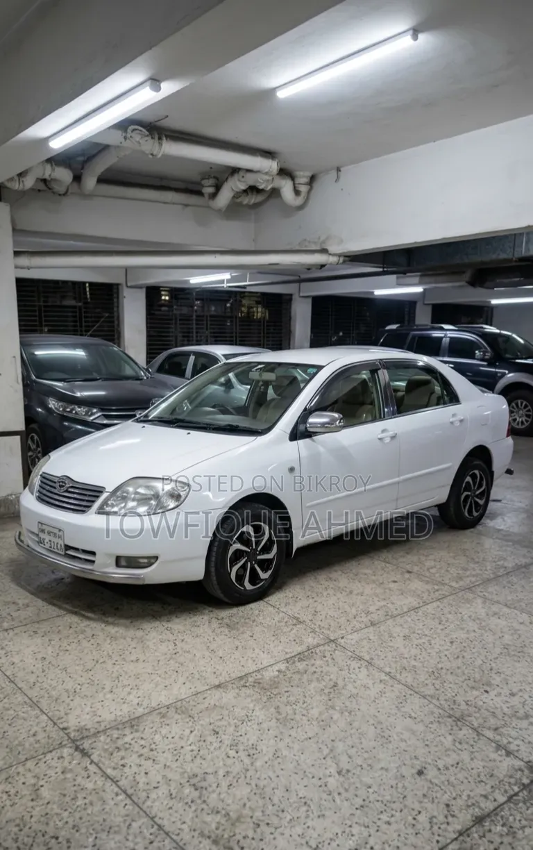 Toyota Corolla Sedan Automatic 2004 White