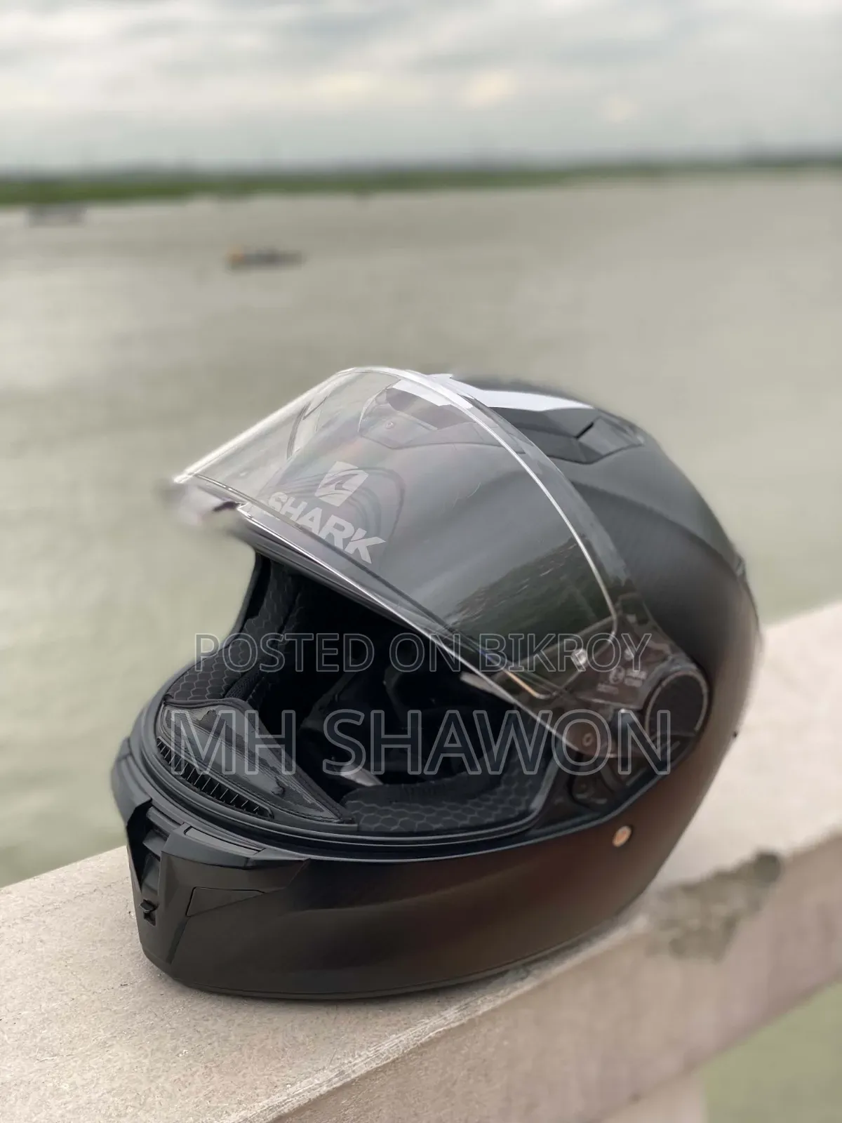 শার্ক জিটি কার্বন লিমিটেড এডিশন