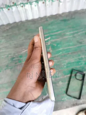 iQOO 256 GB White