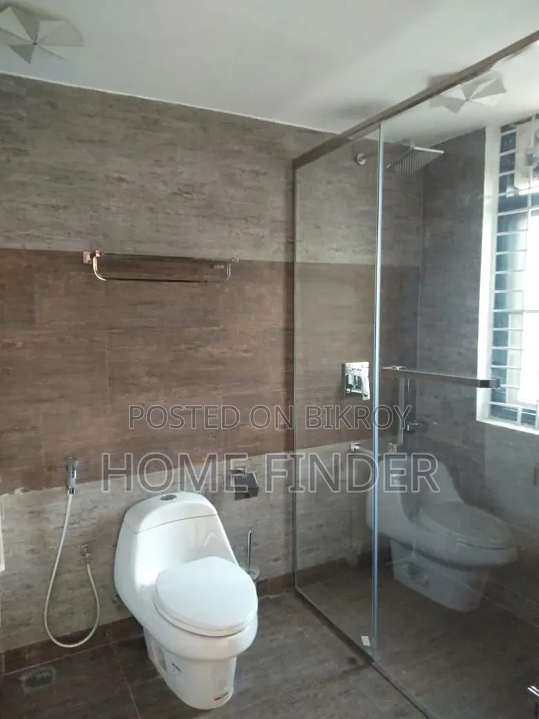 4 Bedroom Apartment in Gulshan for Rent