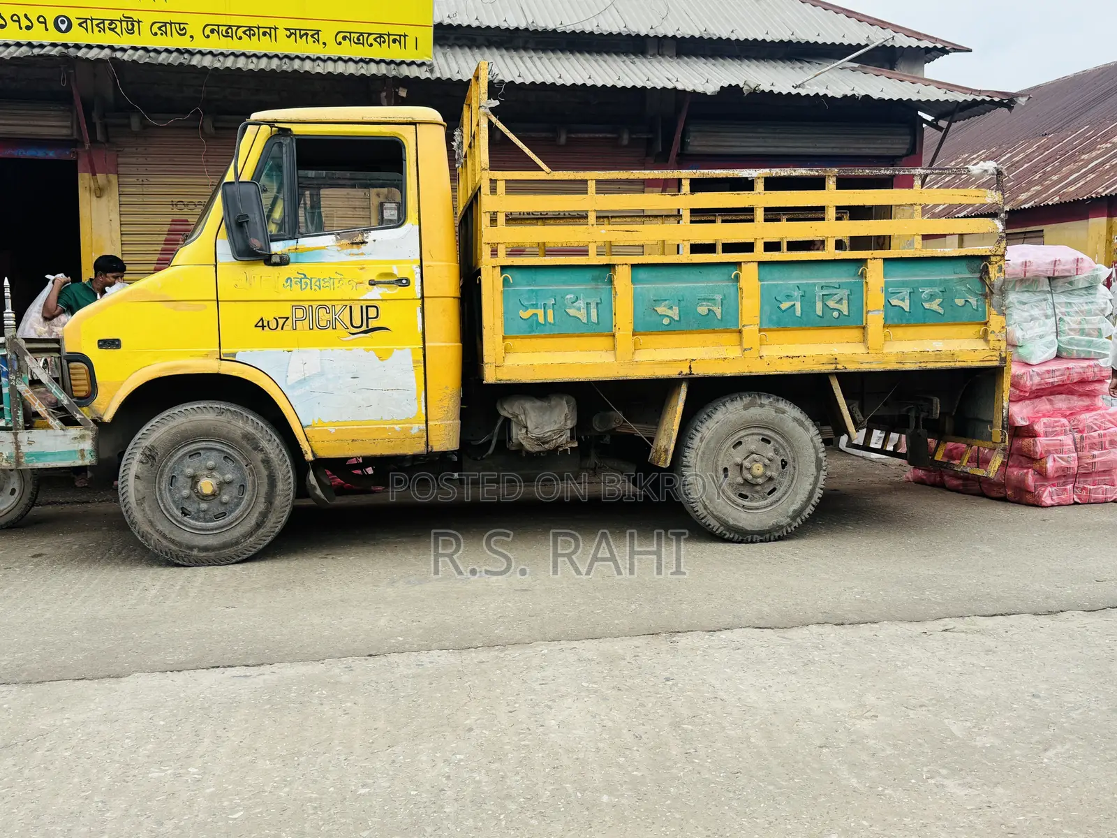 TATA 407 Pickup Truck