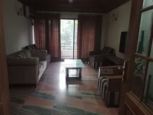 গুলশানের অনিক রিয়েল এস্টেটে সজ্জিত ৩-বেডরুমের অ্যাপার্টমেন্ট ভাড়ার জন্য