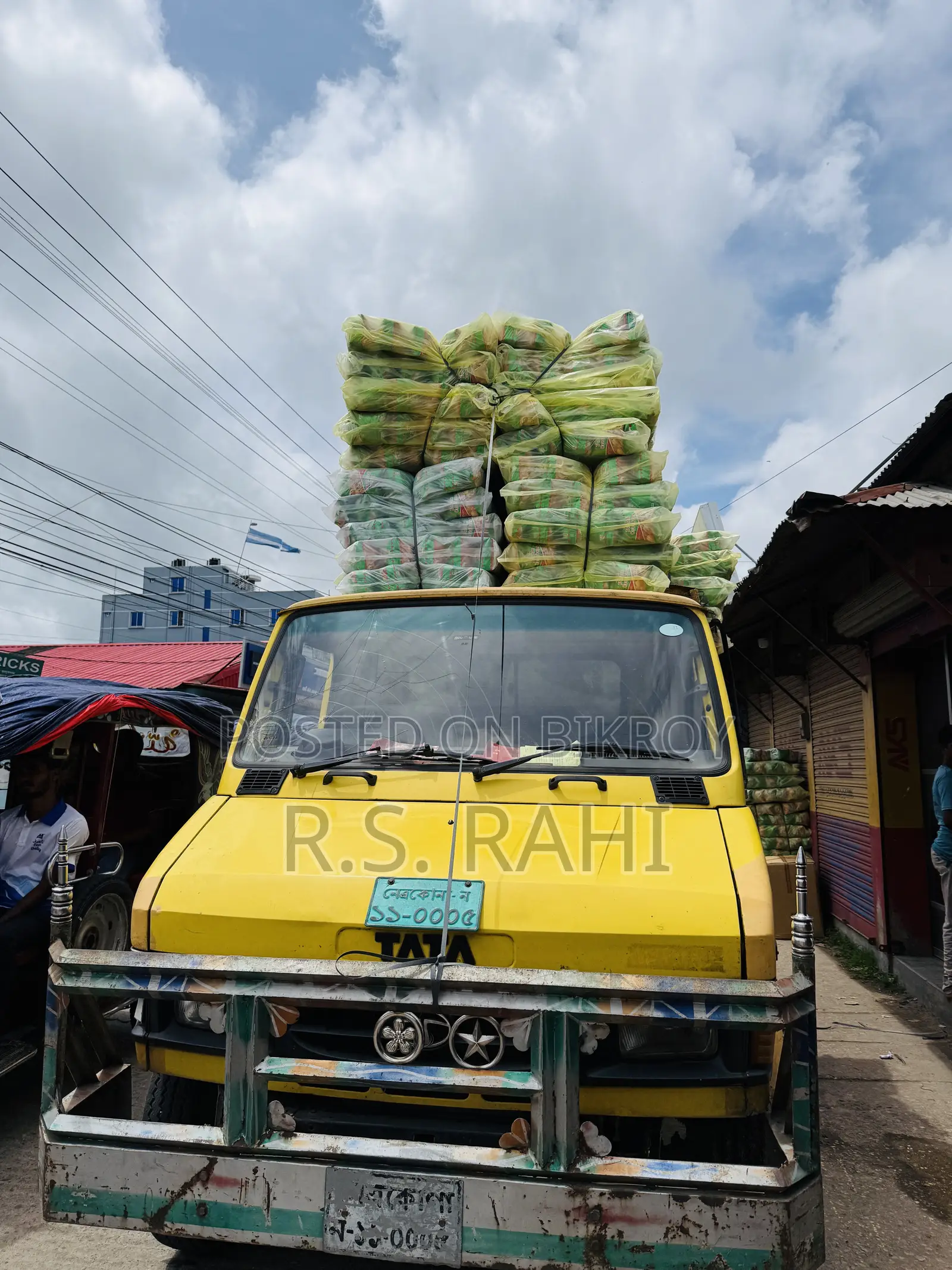 TATA 407 Pickup Truck