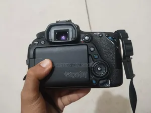 Canon 80D Body and Box