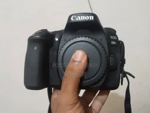 Canon 80D Body and Box
