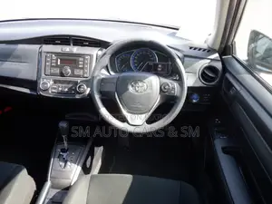Toyota Axio 2021 Silver
