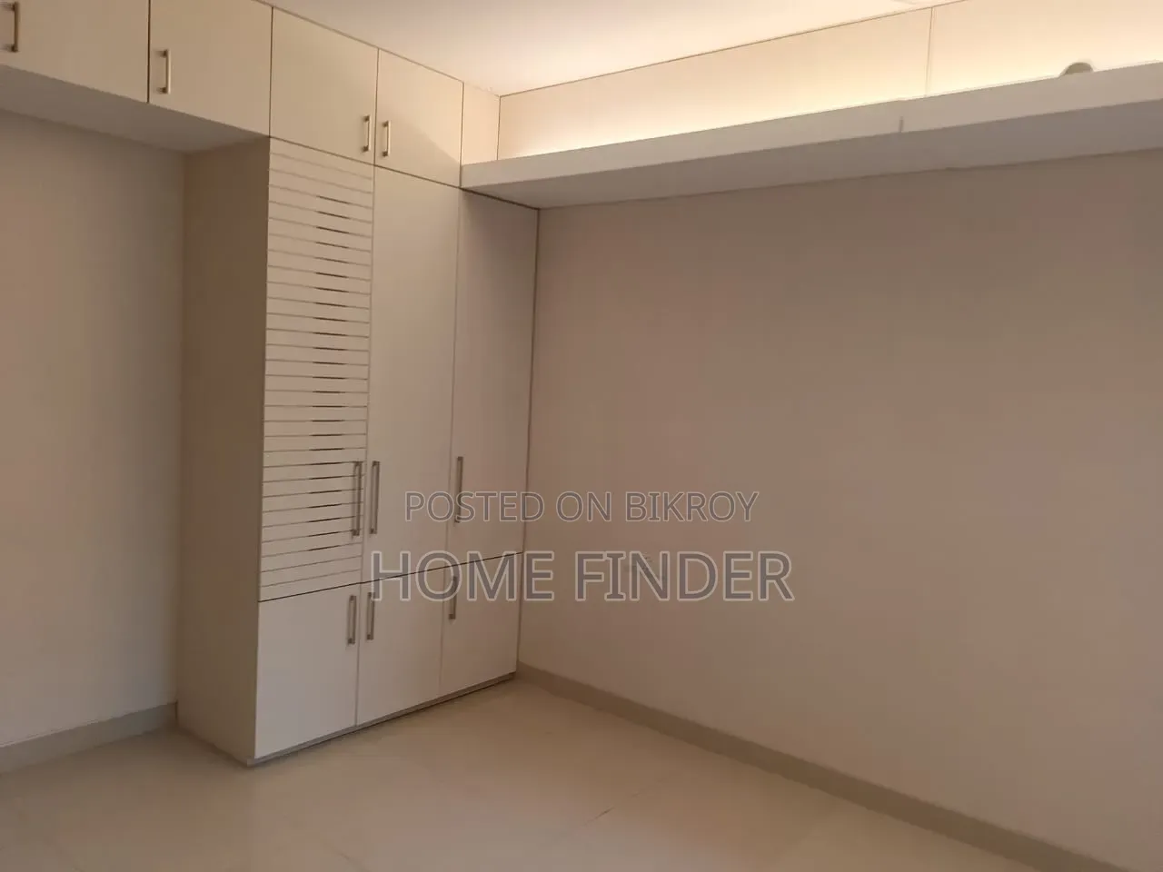 গুলশানে ৩ বেডরুমের অ্যাপার্টমেন্ট ভাড়া দেওয়া হবে