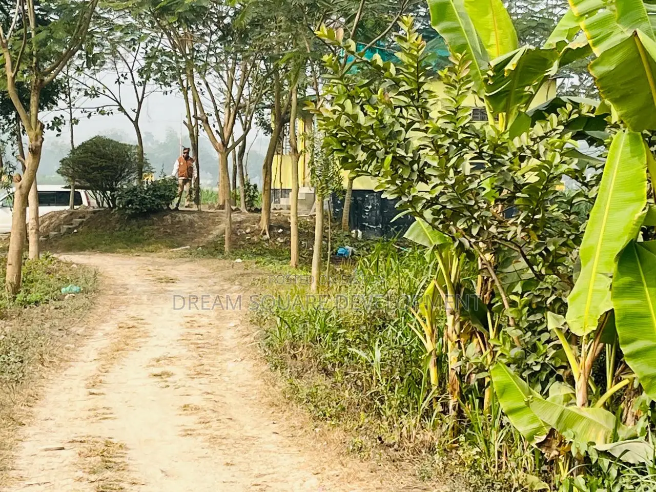 Mayakunja Model Town I Land in Dhaka Universe Group