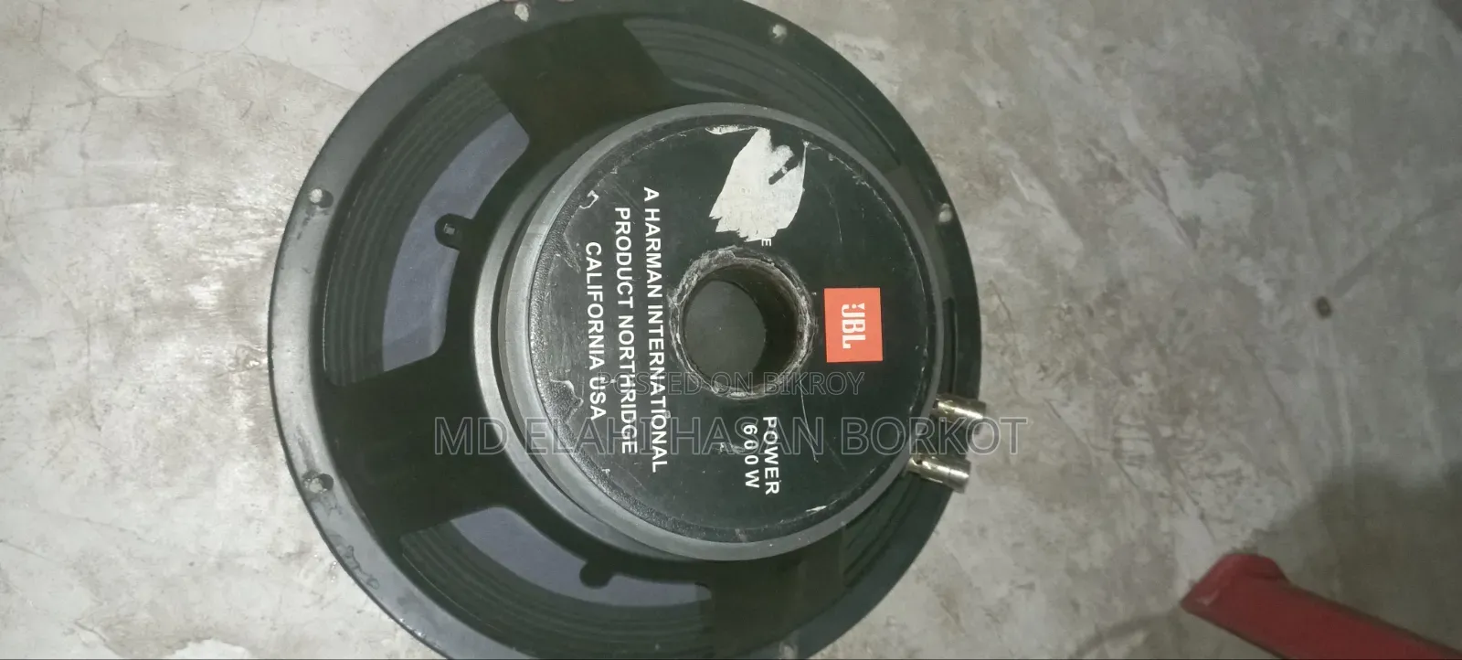 হাতে তৈরি এমপ্লিফায়ার এবং স্পিকার