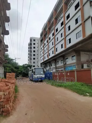 মধু সিটি ২, কেরানীগঞ্জে ৬-বেডরুমের বাড়ি বিক্রয়ের জন্য