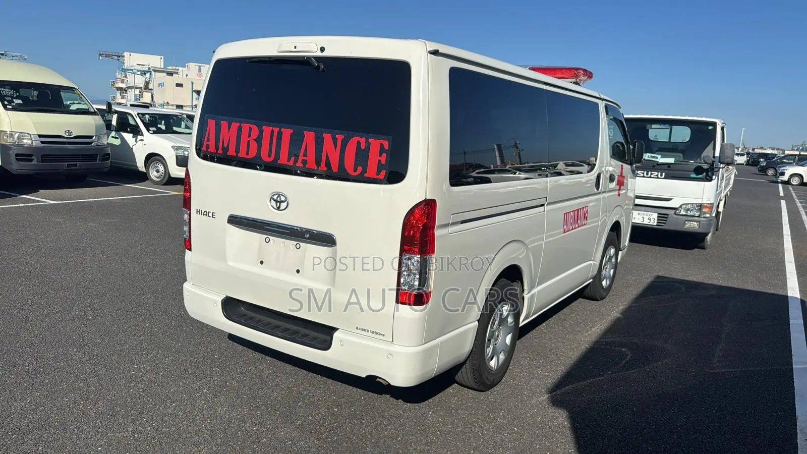 Toyota HiAce 2021 White