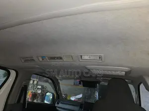 Toyota HiAce 2021 White