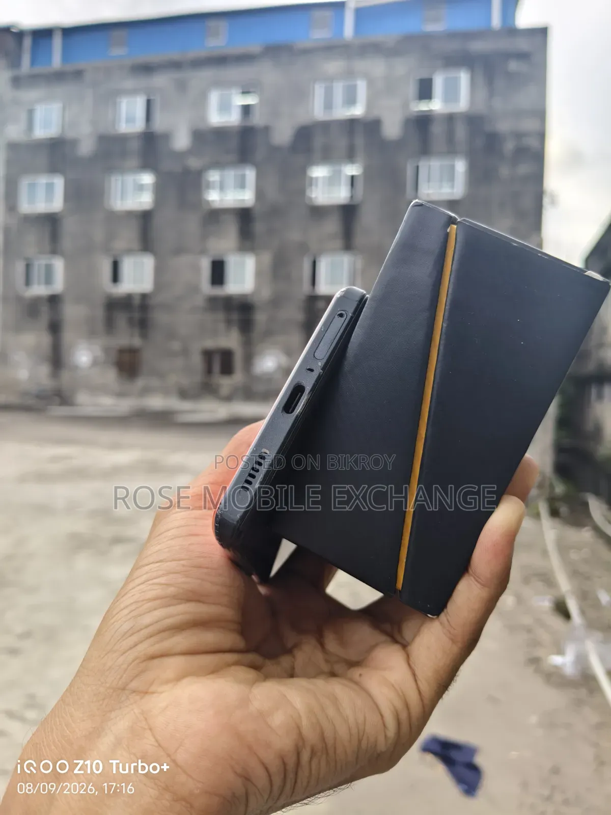 ভিভো আইকিউও নিও৮ ২৫৬ জিবি