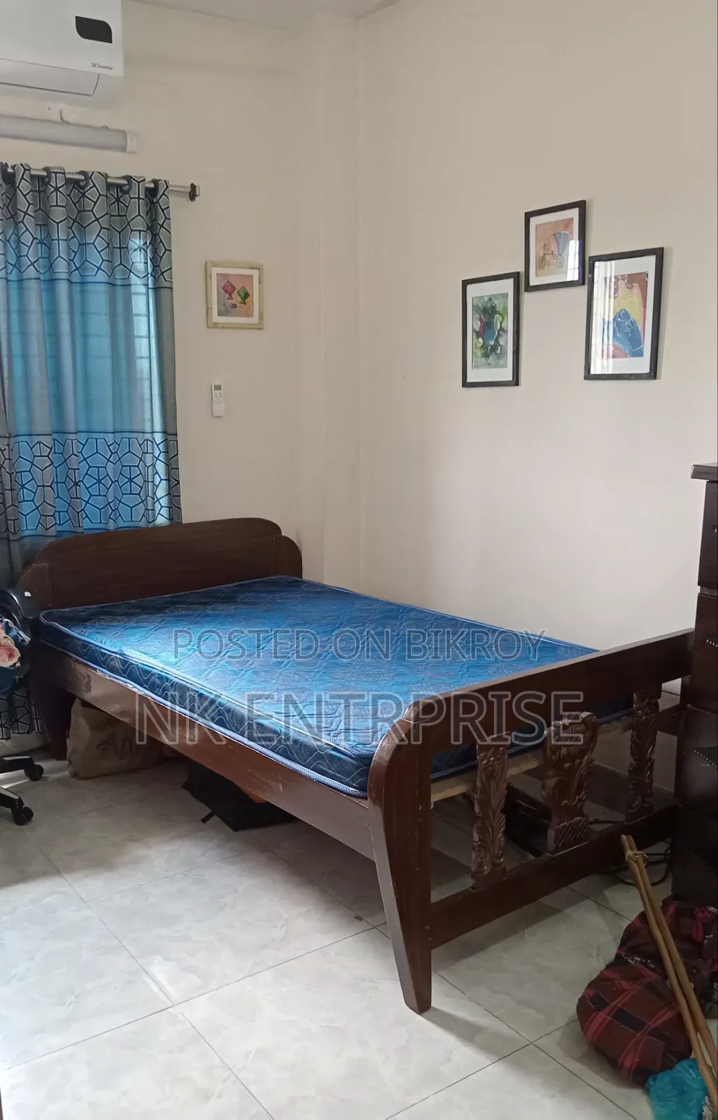 সম্পুর্ন সেগুন কাঠের একটি সেমি ডাবল ৭/৪ শোয়ার খাট বিক্রয় হবে।