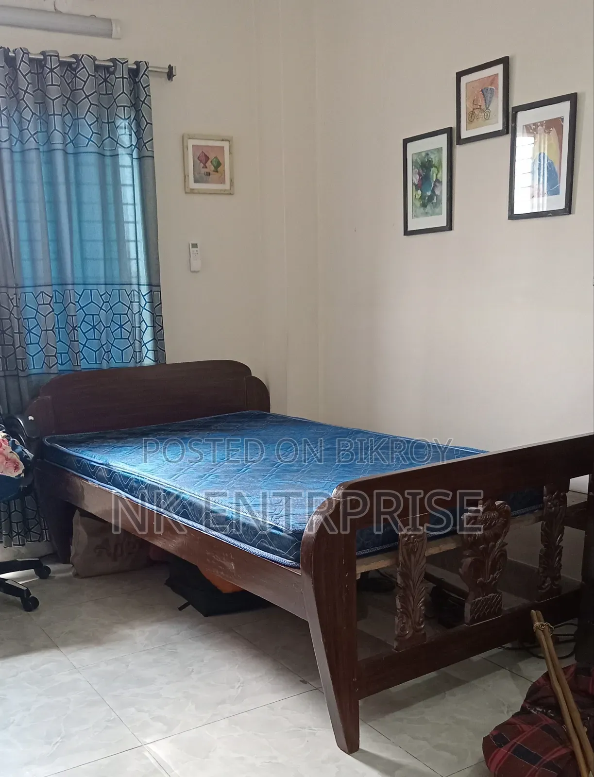 সম্পুর্ন সেগুন কাঠের একটি সেমি ডাবল ৭/৪ শোয়ার খাট বিক্রয় হবে।