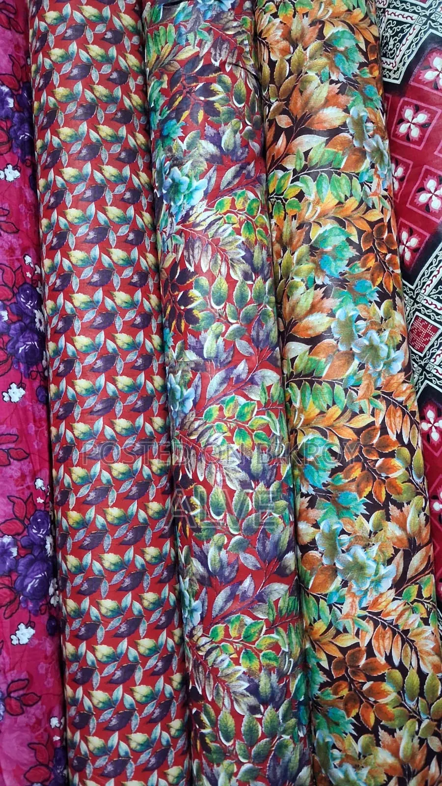 Printed 2 Yard Width Thaan Fabric