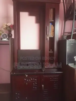 ড্রেসিং টেবিল