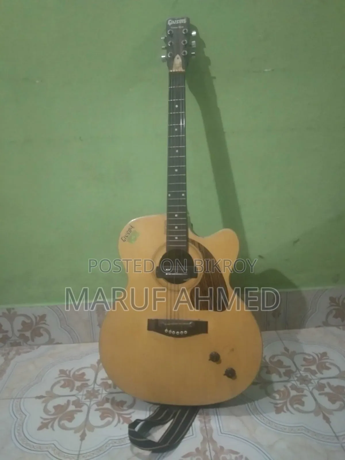 Gibson Guitar
