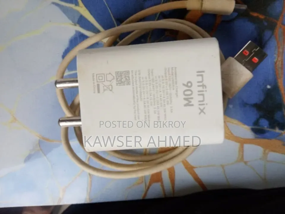 ইনফিনিক্স ৯০ ওয়াট ফাস্ট চার্জার