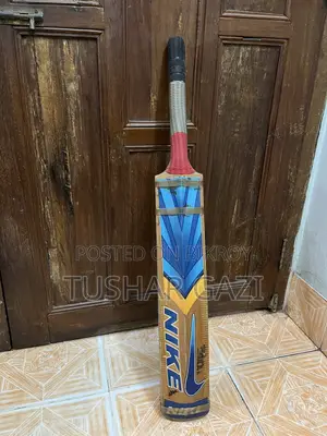 Nike Drive Series Cricket Bat