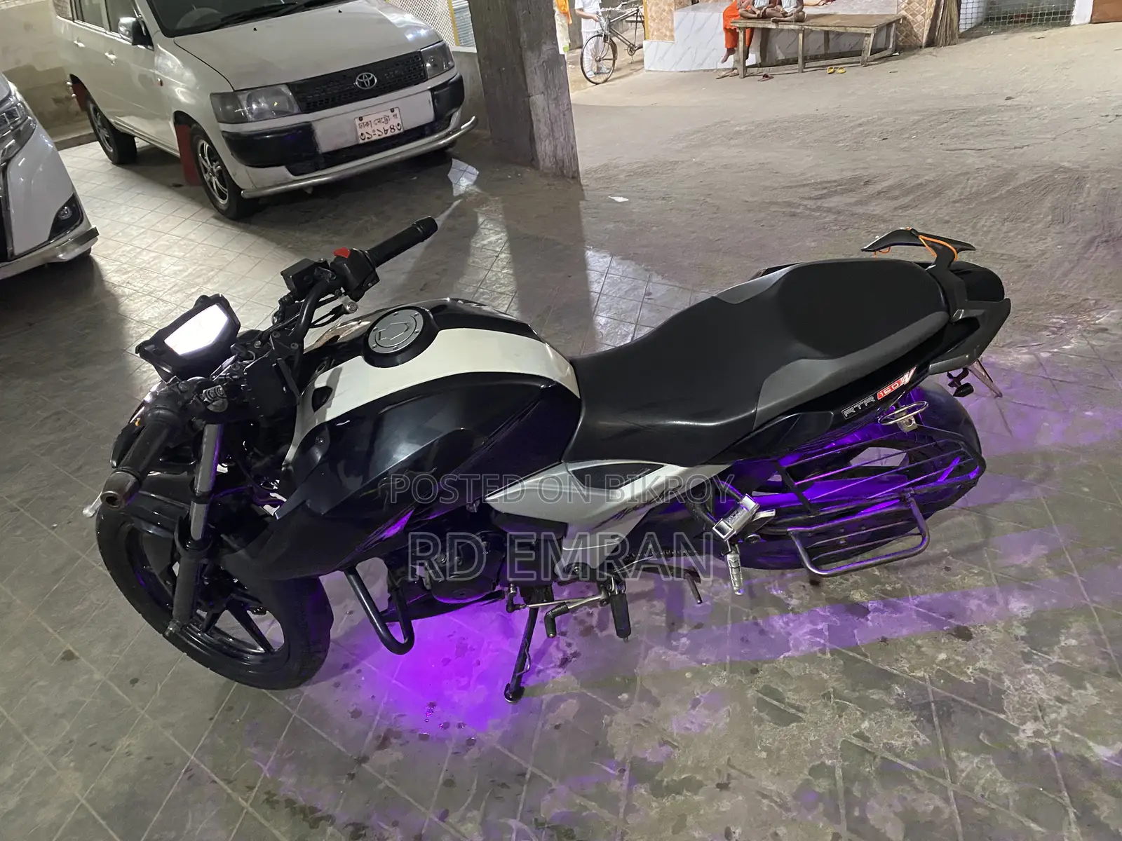 TVS Apache RTR 160 4V 2021 Black