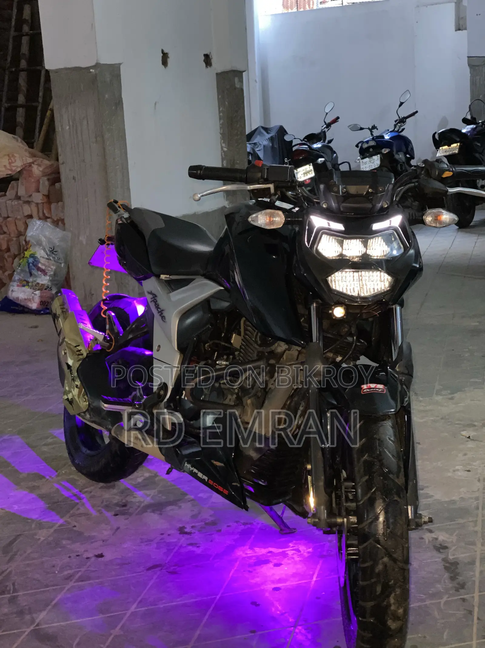 TVS Apache RTR 160 4V 2021 Black
