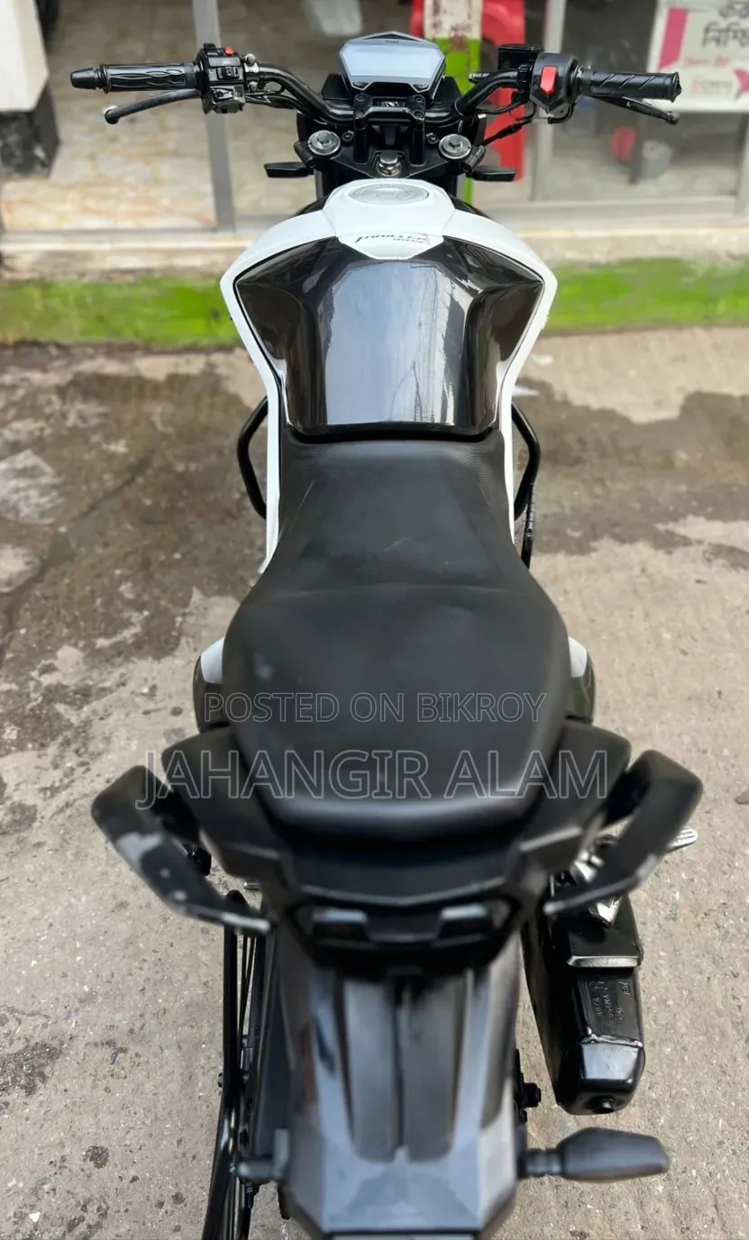 New Hodaka 100 Road Toad 1972 White