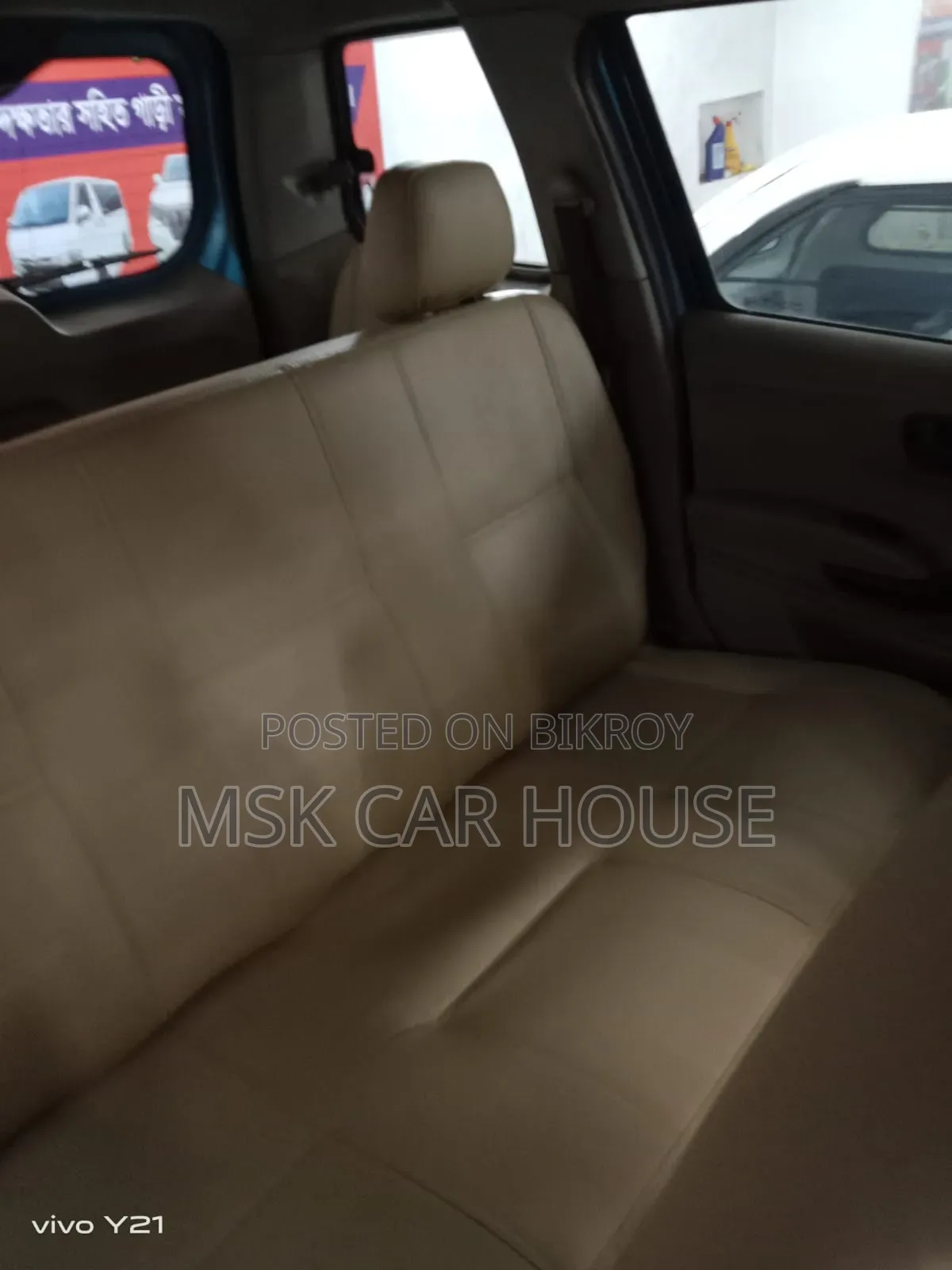 Mahindra XUV500 2016 Green