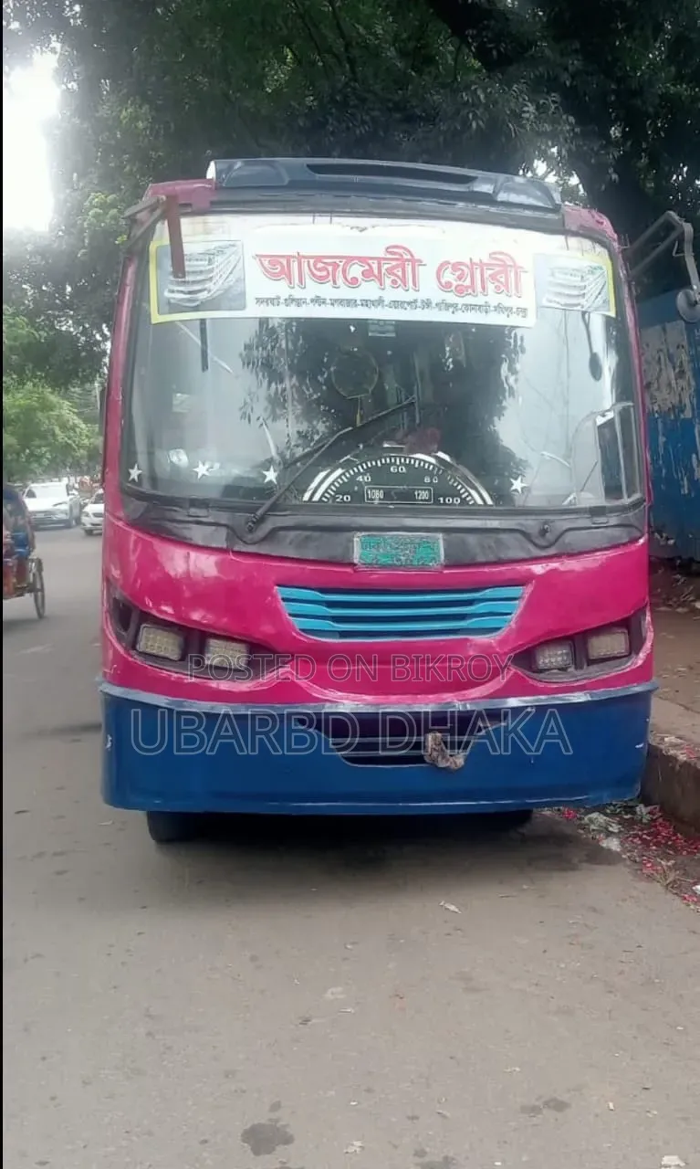 Bus 2018 Red