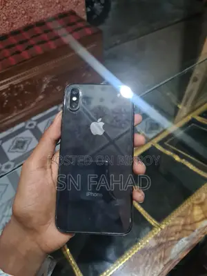 অ্যাপল আইফোন এক্সএস ৬৪ জিবি ব্ল্যাক