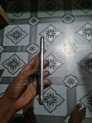 অ্যাপল আইফোন এক্সএস ৬৪ জিবি ব্ল্যাক
