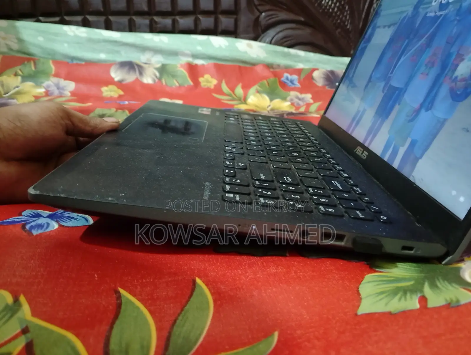 Laptop ASUS VivoBook X540SA 4GB AMD Ryzen 3 SSD 128GB