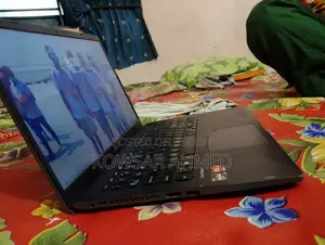 Laptop ASUS VivoBook X540SA 4GB AMD Ryzen 3 SSD 128GB