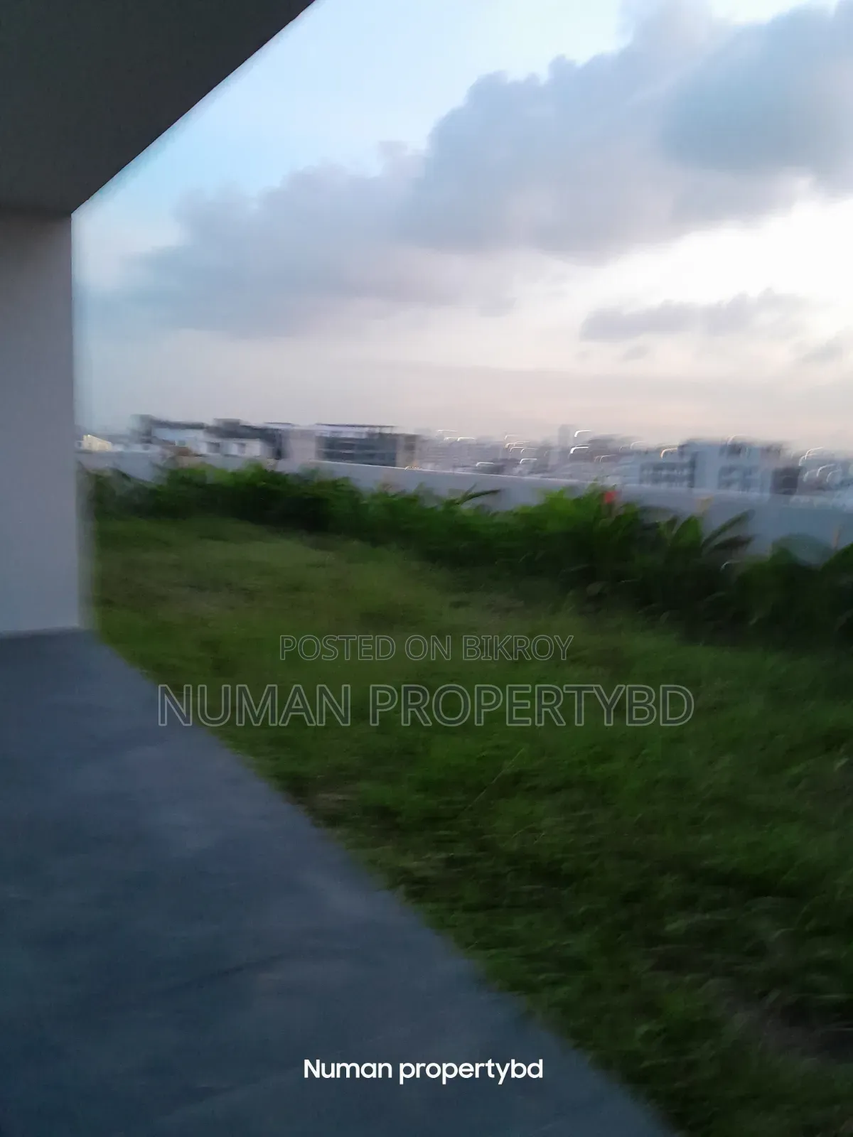৩ বেডরুমের অ্যাপার্টমেন্ট নুম্যান প্রপার্টি বিডি, বসুন্ধরা ভাড়ার জন্য