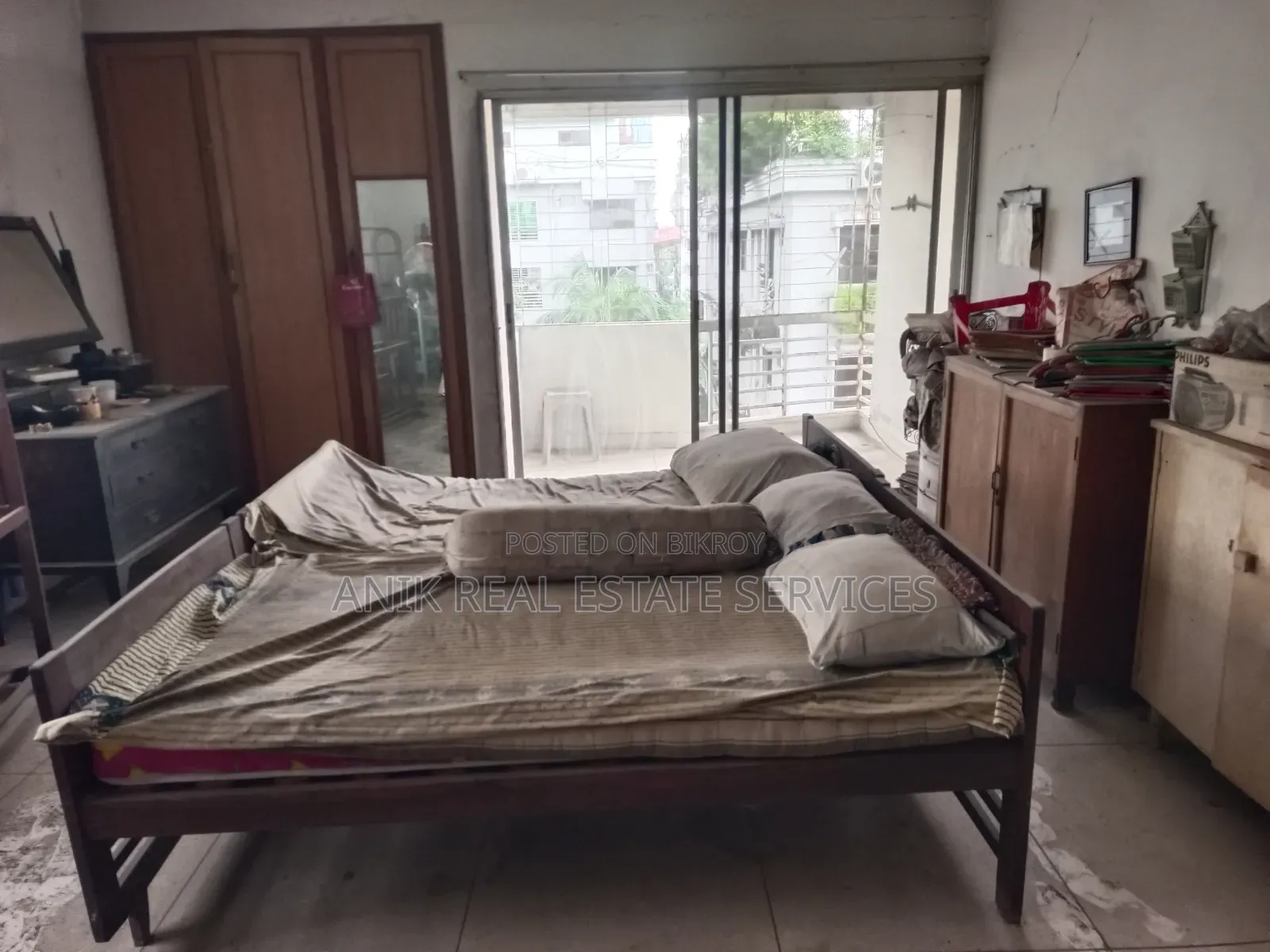 গুলশান অনিক রিয়েল এস্টেটে ৩ বেডরুমের অ্যাপার্টমেন্ট বিক্রয়ের জন্য