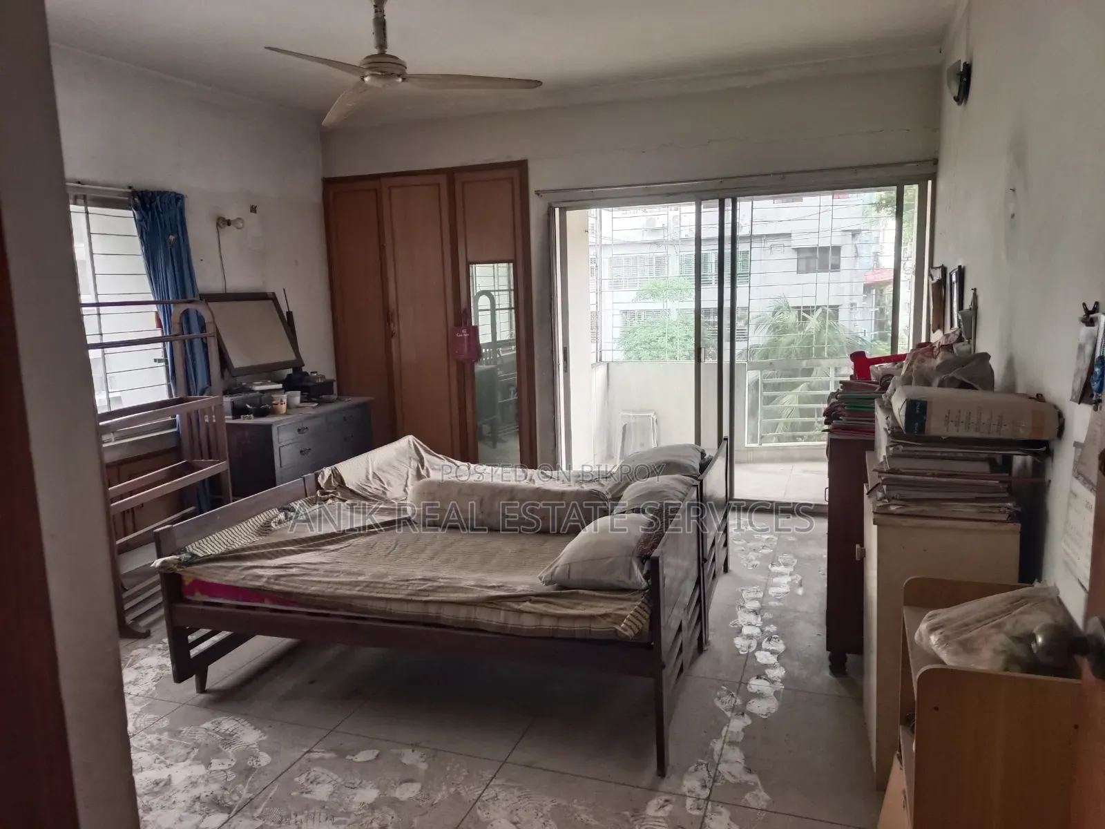 গুলশান অনিক রিয়েল এস্টেটে ৩ বেডরুমের অ্যাপার্টমেন্ট বিক্রয়ের জন্য