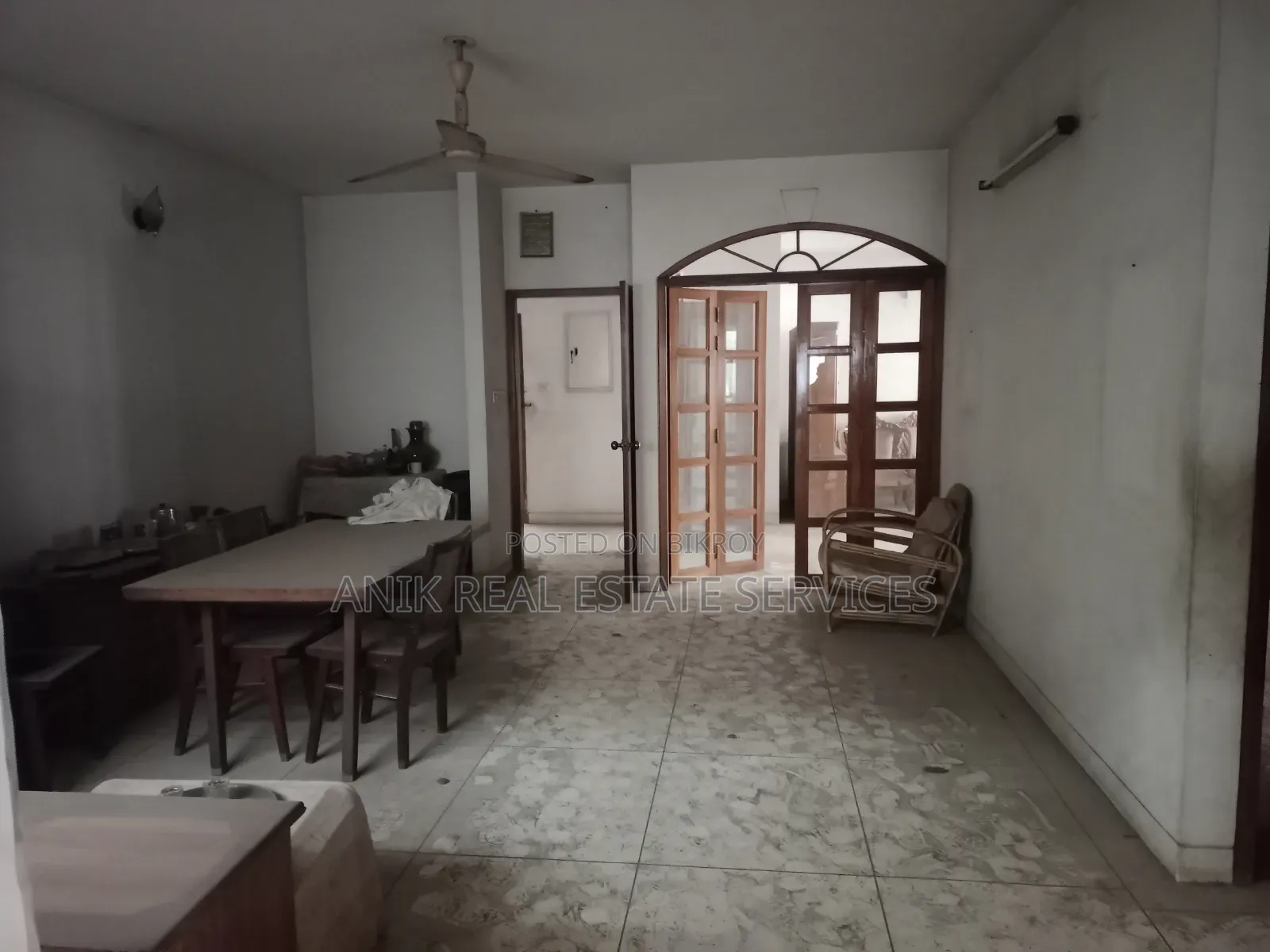 গুলশান অনিক রিয়েল এস্টেটে ৩ বেডরুমের অ্যাপার্টমেন্ট বিক্রয়ের জন্য