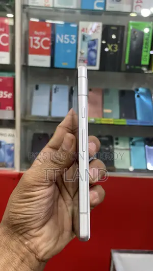 EL 128 GB White