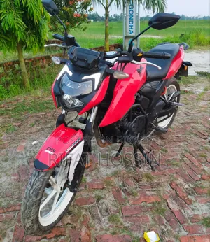 TVS Apache 160 4V 2022 Red