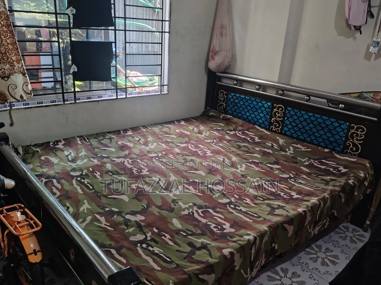 স্টিলের খাট