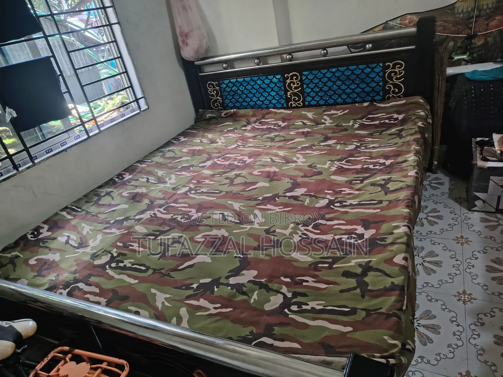 স্টিলের খাট