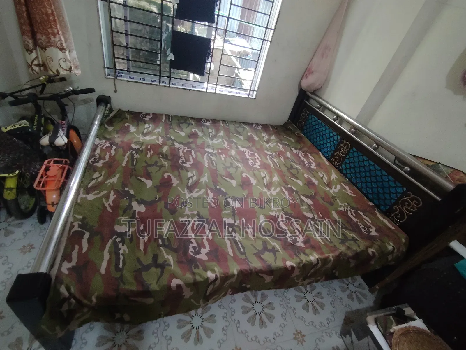 স্টিলের খাট