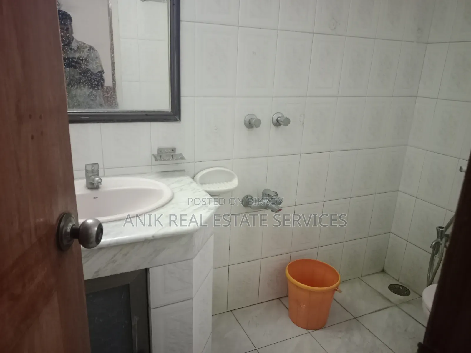 Furnished 3 Bedroom Apartment in Anik Real Estate, Gulshan for Rent