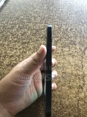 Apple iPhone 12 64 GB Black