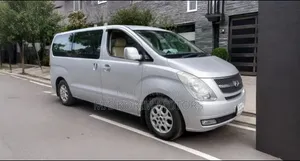 Hyundai H1 2012 Silver